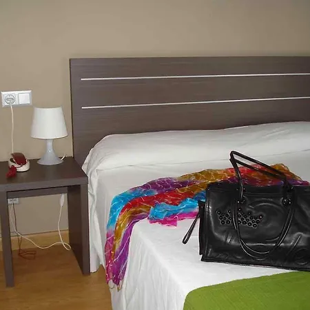 מלון Clopy Rocamar 3*