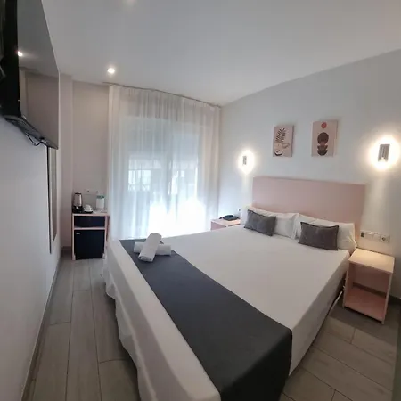 Clopy Rocamar מלון בנידורם