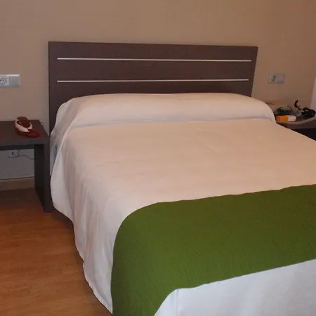 Clopy Rocamar 3* בנידורם