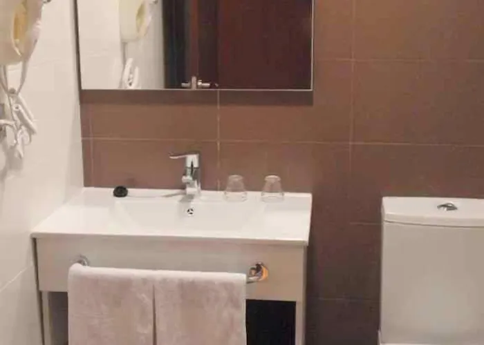 فندق Clopy Rocamar 3*